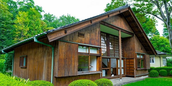 北海道富良野市ブックカフェ